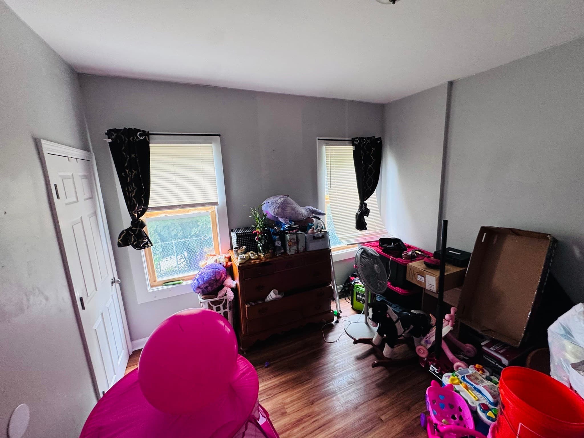 3 Family at 17 Winthrop St, Worcester MA 01604, Worcester, photo 12 of 41