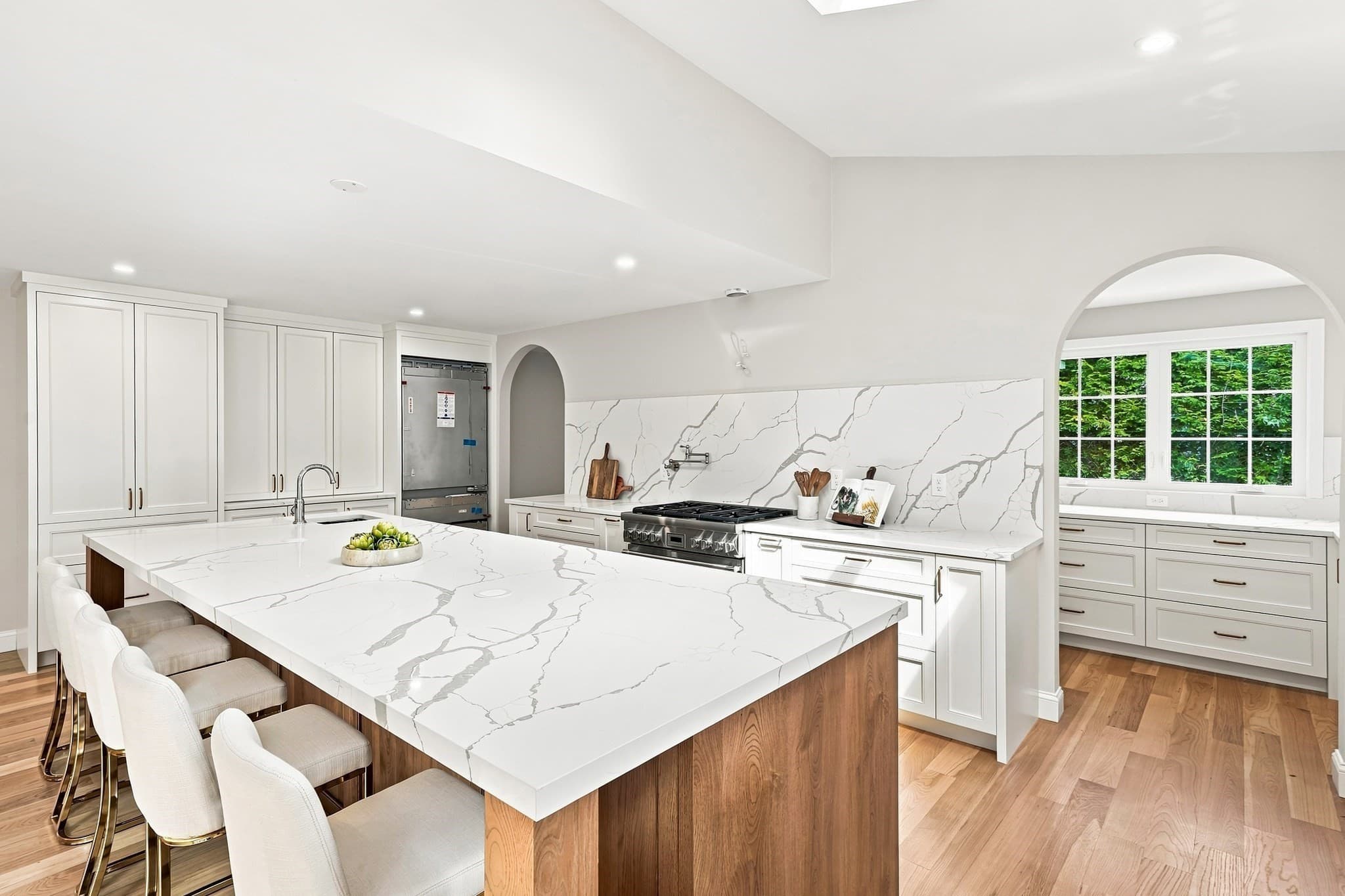 Single Family Residence at 7 Viking Rd, Winchester MA 01890, Winchester, photo 8 of 33