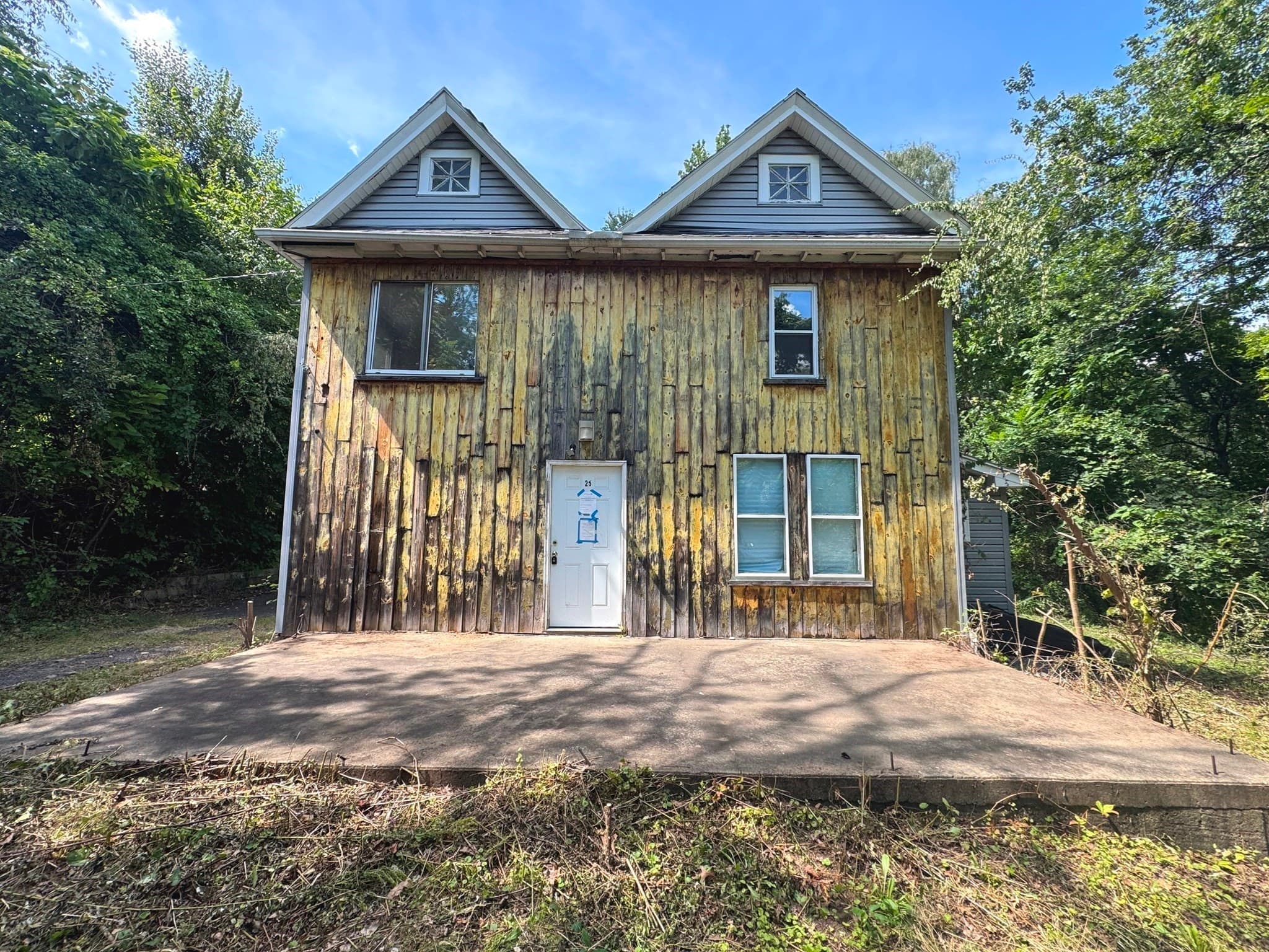 Single Family Residence at 25 Kendrick St, South Hadley MA 01075, South Hadley, photo 2 of 22