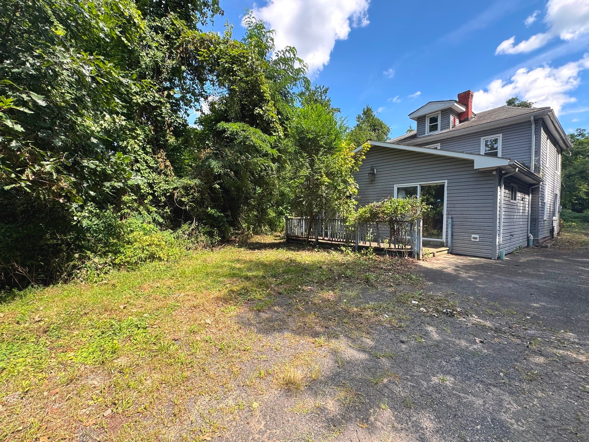 Single Family Residence at 25 Kendrick St, South Hadley MA 01075, South Hadley, photo 5 of 22