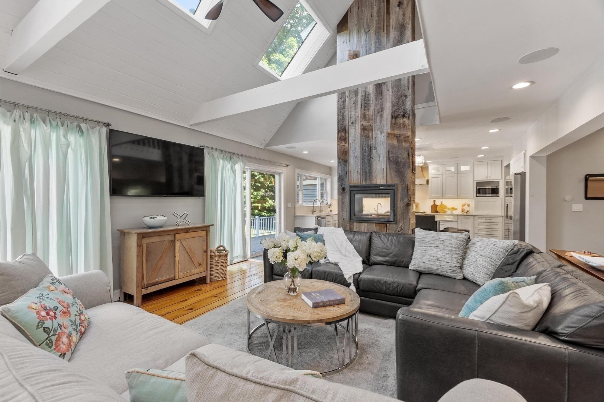 Single Family Residence at 360 Winter Street, North Andover MA 01845, North Andover, photo 6 of 42