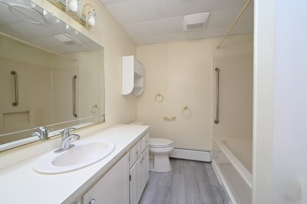 Mobile Home at 18 Birch St, Rockland MA 02370, Rockland, photo 19 of 37