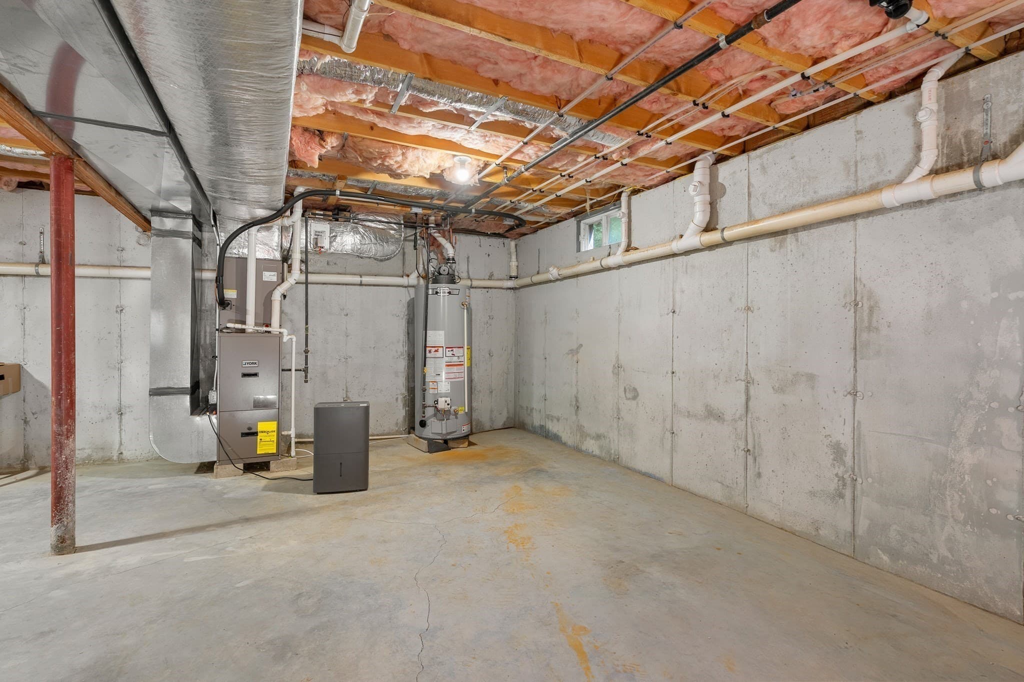 Single Family Residence at 3 Joy Rd, New Bedford MA 02740, New Bedford, photo 18 of 25