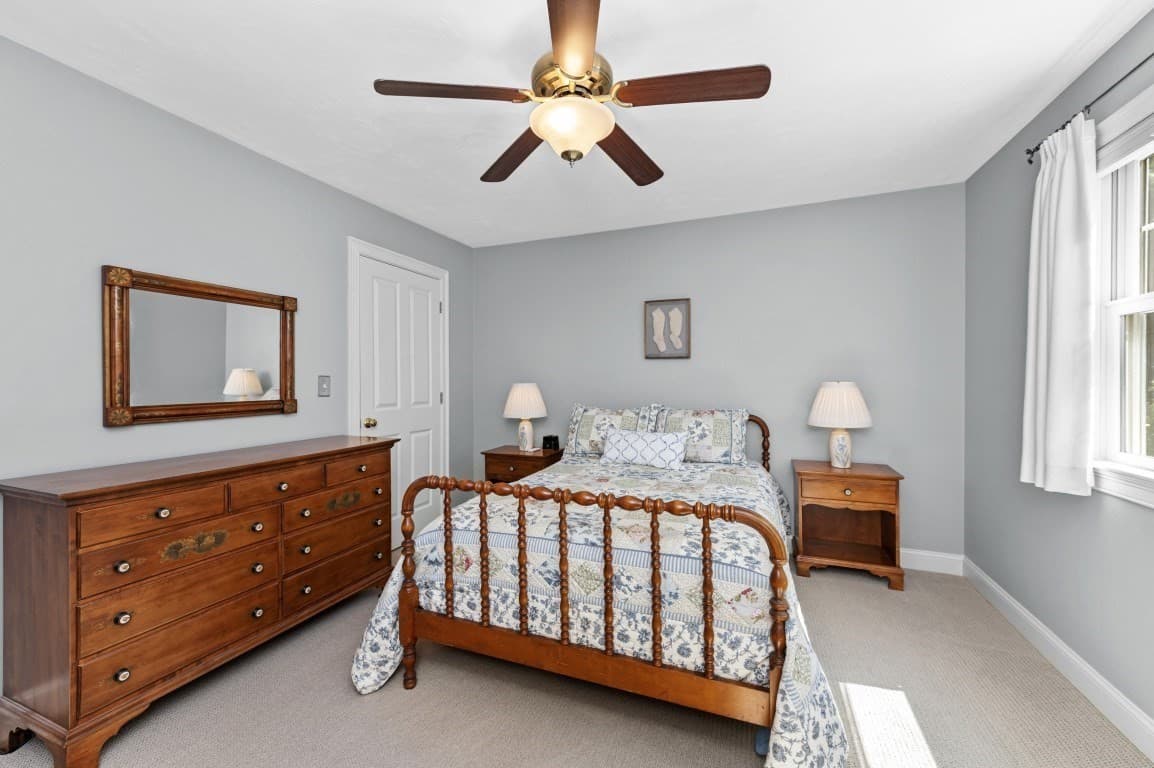 Condominium at 12 Mcneil Circle # 12, Hopkinton MA 01748, Hopkinton, photo 16 of 31