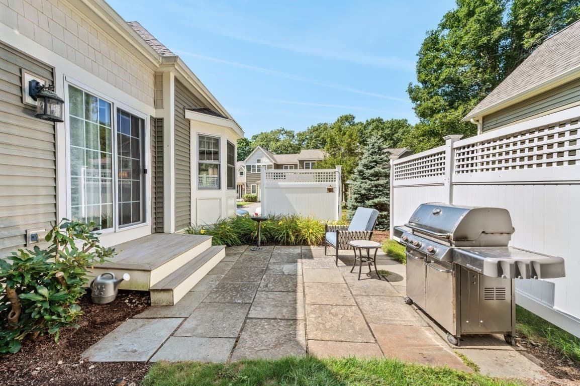 Condominium at 12 Mcneil Circle # 12, Hopkinton MA 01748, Hopkinton, photo 26 of 31