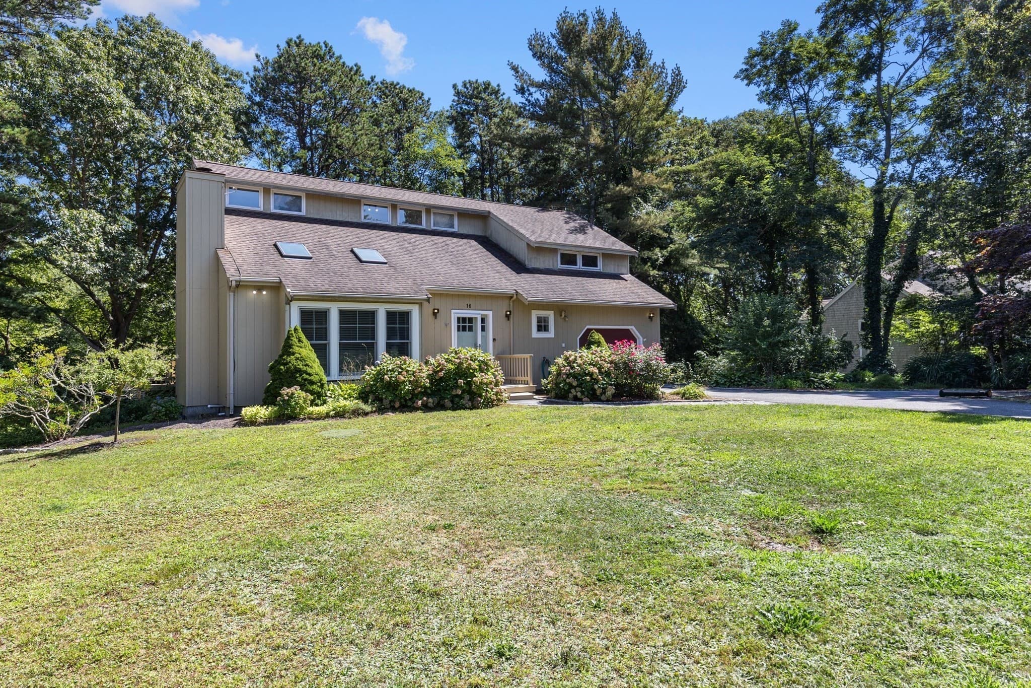 Single Family Residence at 16 Alder Lane, Falmouth MA 02556, Falmouth, photo 2 of 37