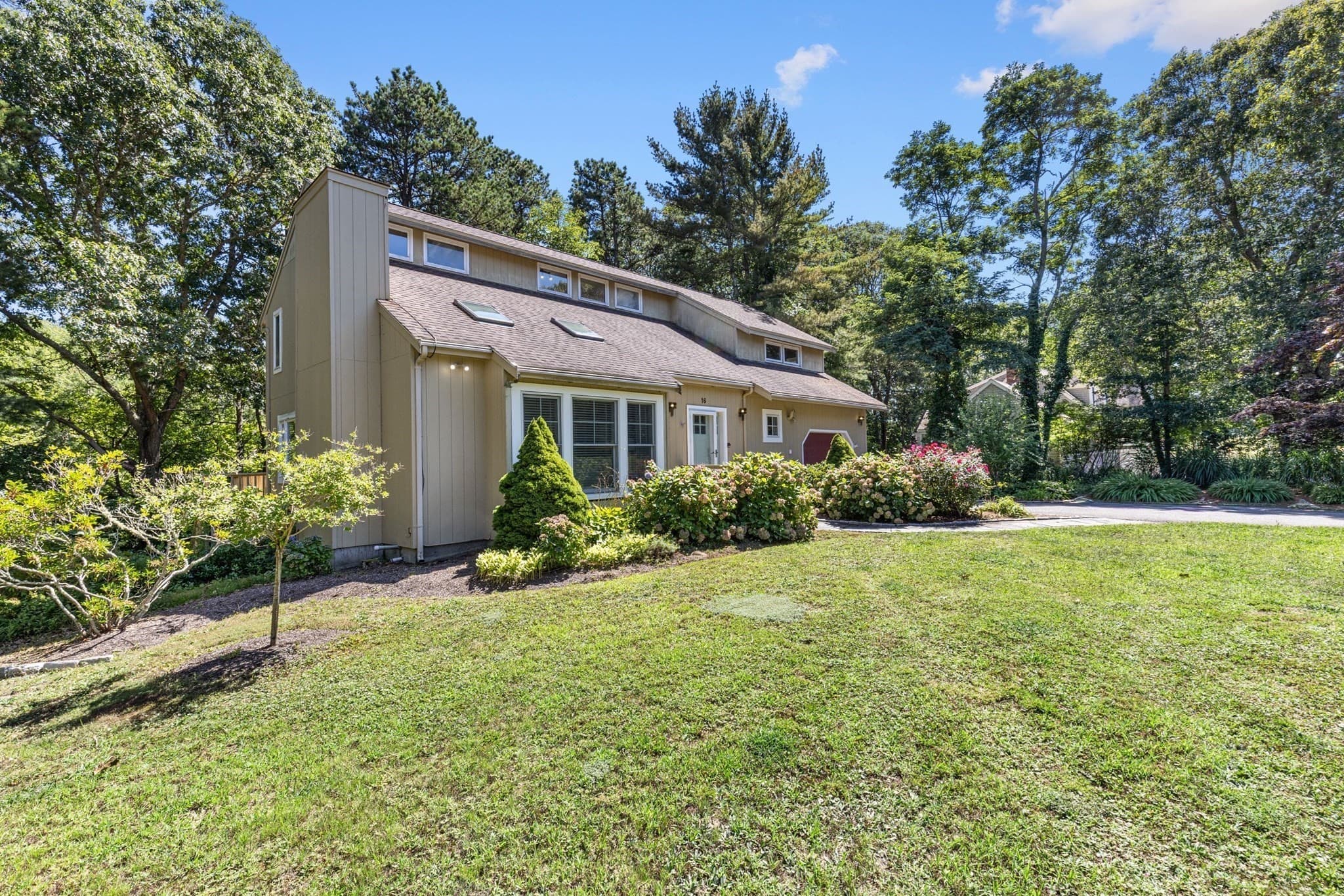 Single Family Residence at 16 Alder Lane, Falmouth MA 02556, Falmouth, photo 3 of 37