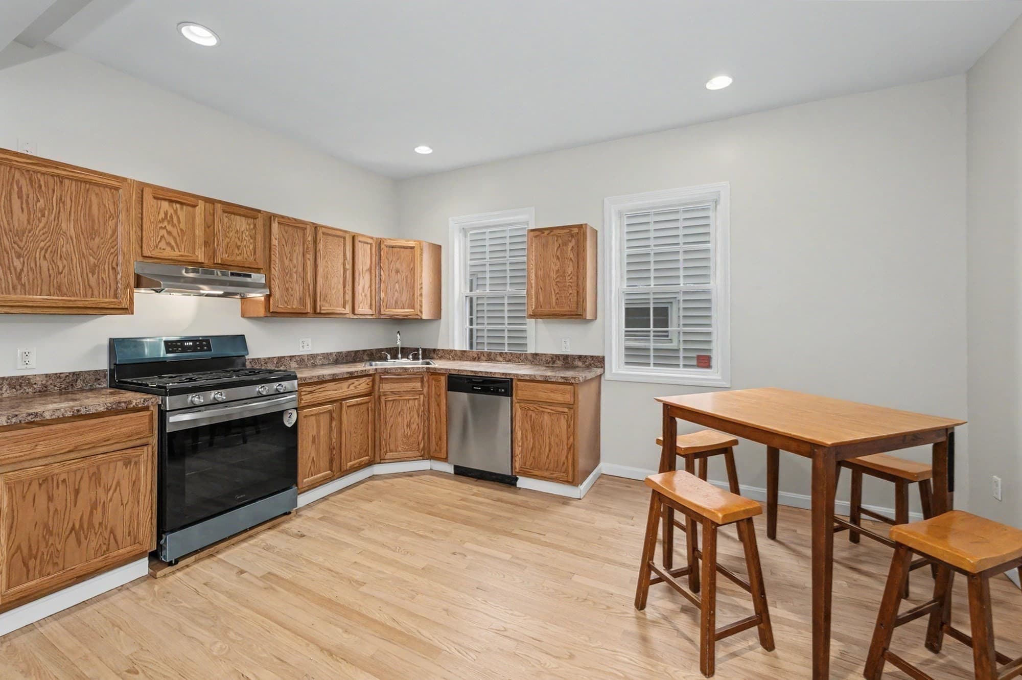 Condominium at 55 4th St # 57, Lowell MA 01850, photo 7 of 41