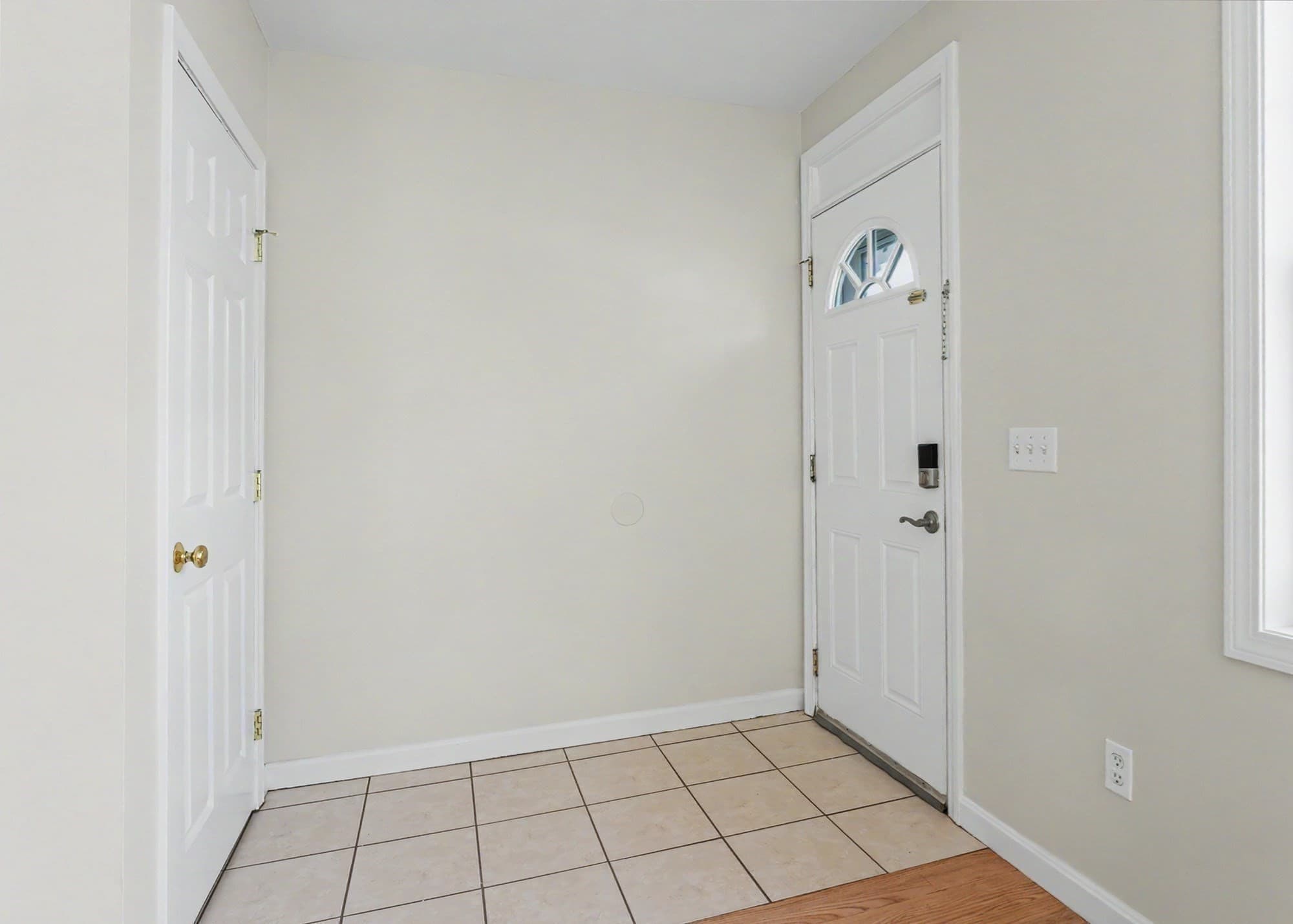 Condominium at 55 4th St # 57, Lowell MA 01850, photo 11 of 41