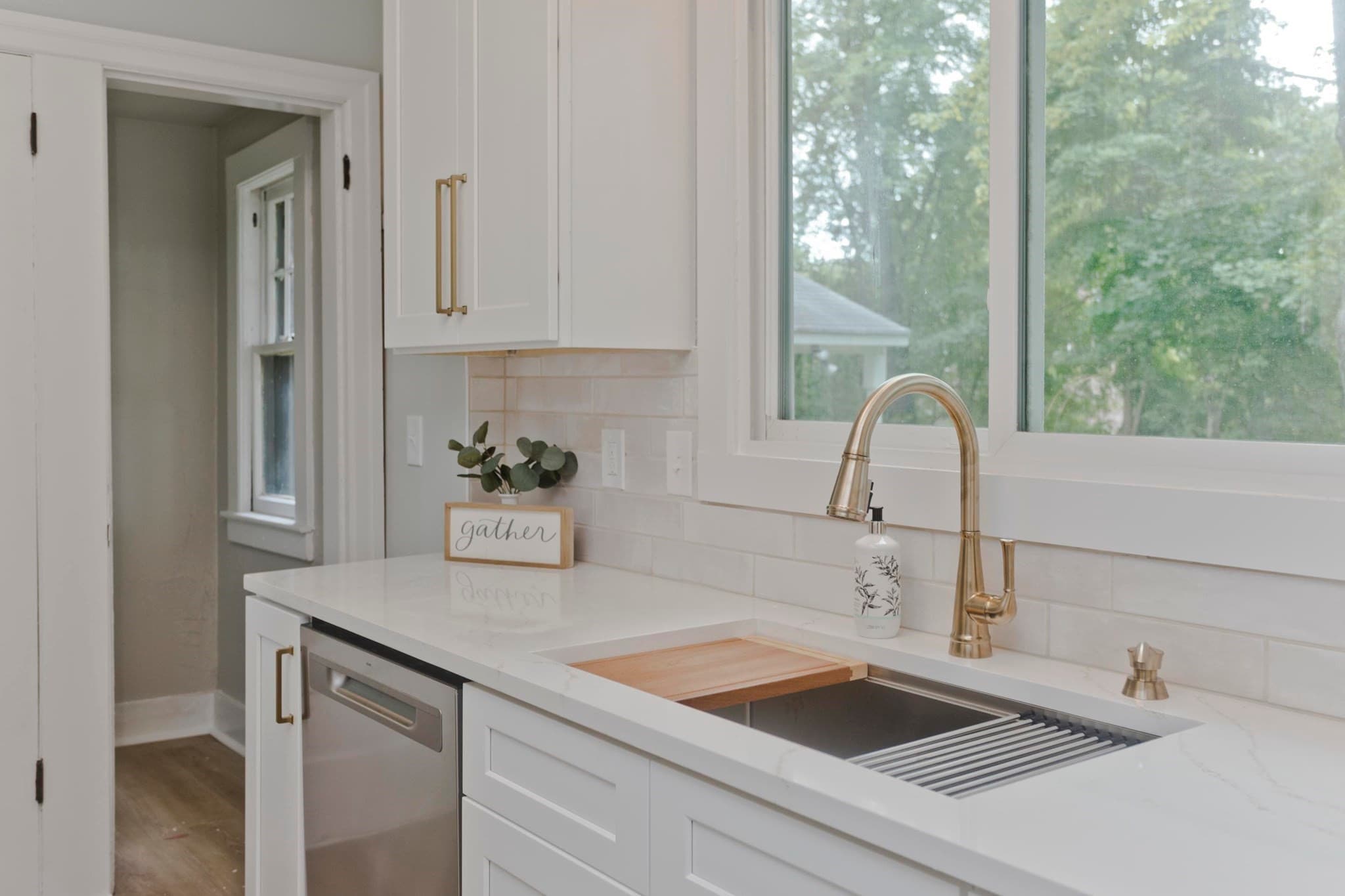 Single Family Residence at 45 Bellevue Ave, Longmeadow MA 01106, Longmeadow, photo 7 of 35