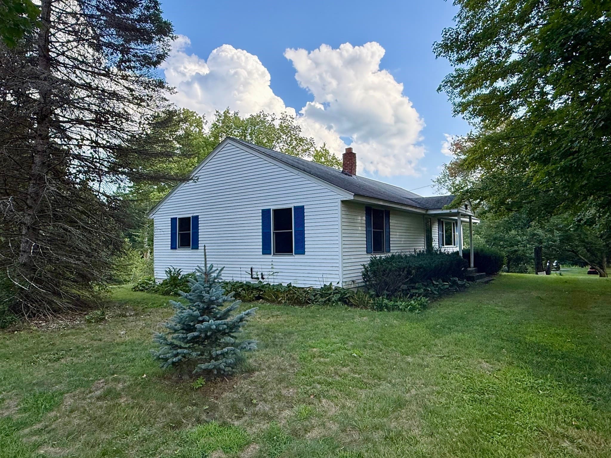 Single Family Residence at 75 Dugan Rd, Ware MA 01082, Ware, photo 5 of 29