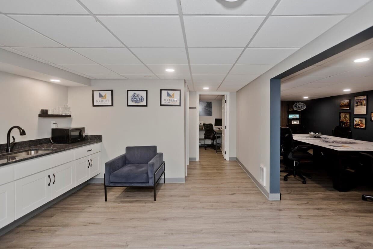 Commercial Sale at 660 Springfield St, Agawam MA 01030, photo 10 of 12
