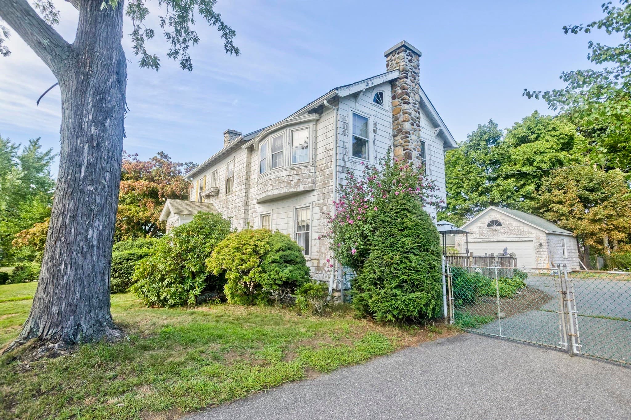 Single Family Residence at 1750 Northampton St., Holyoke MA 01040, Holyoke, photo 6 of 42