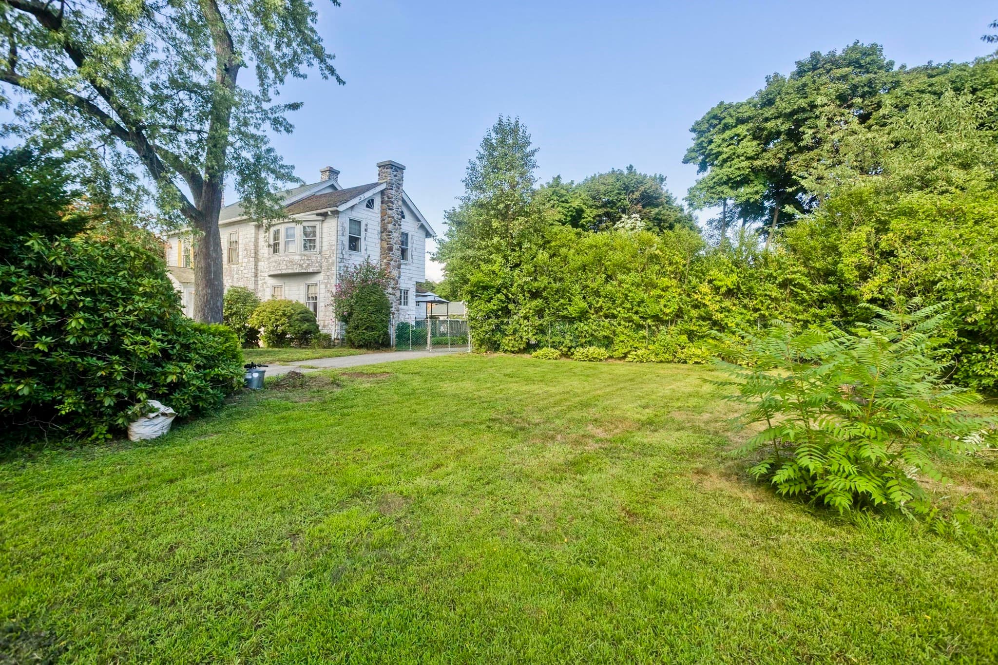 Single Family Residence at 1750 Northampton St., Holyoke MA 01040, Holyoke, photo 5 of 42
