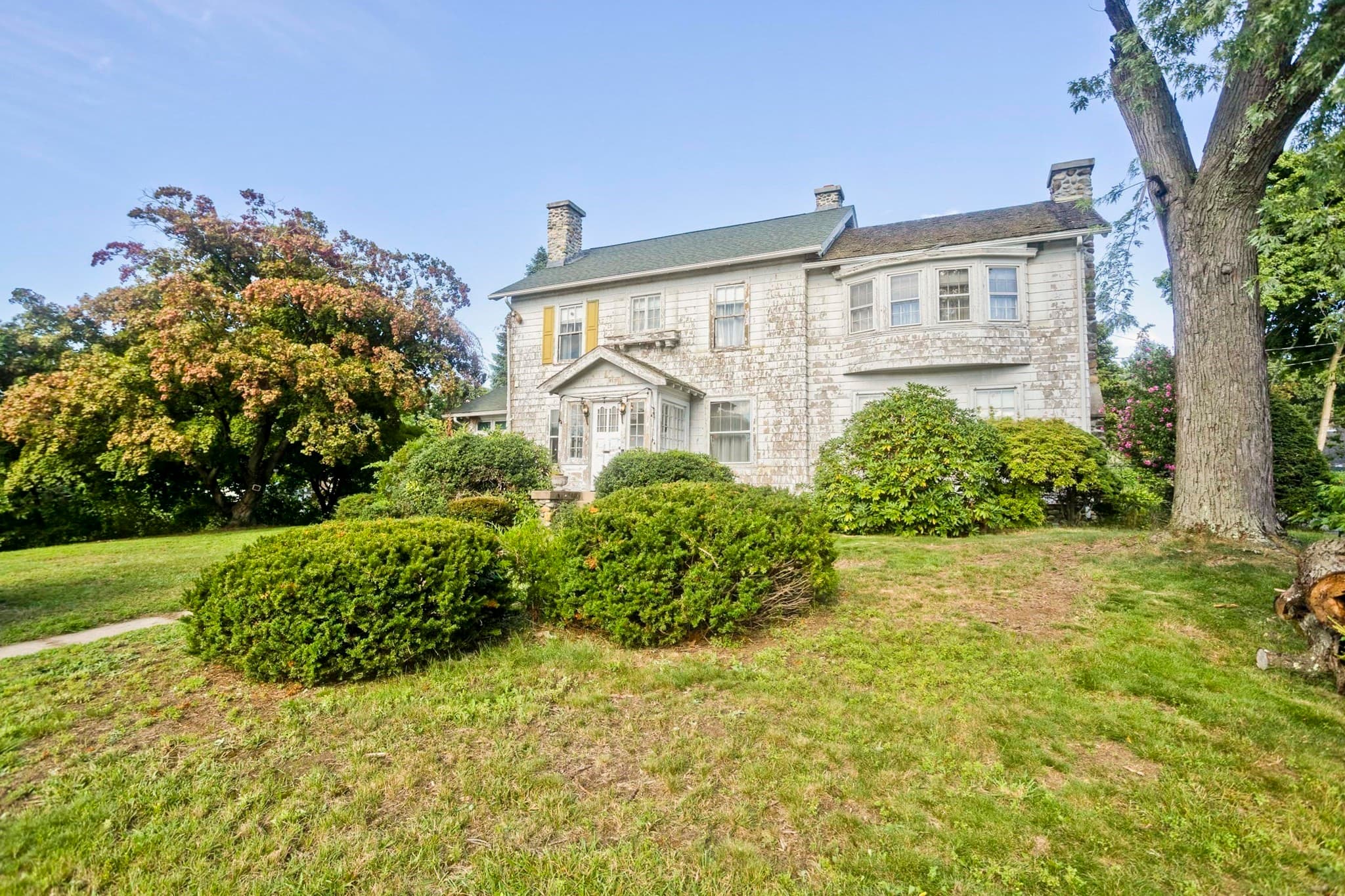 Single Family Residence at 1750 Northampton St., Holyoke MA 01040, Holyoke, photo 4 of 42