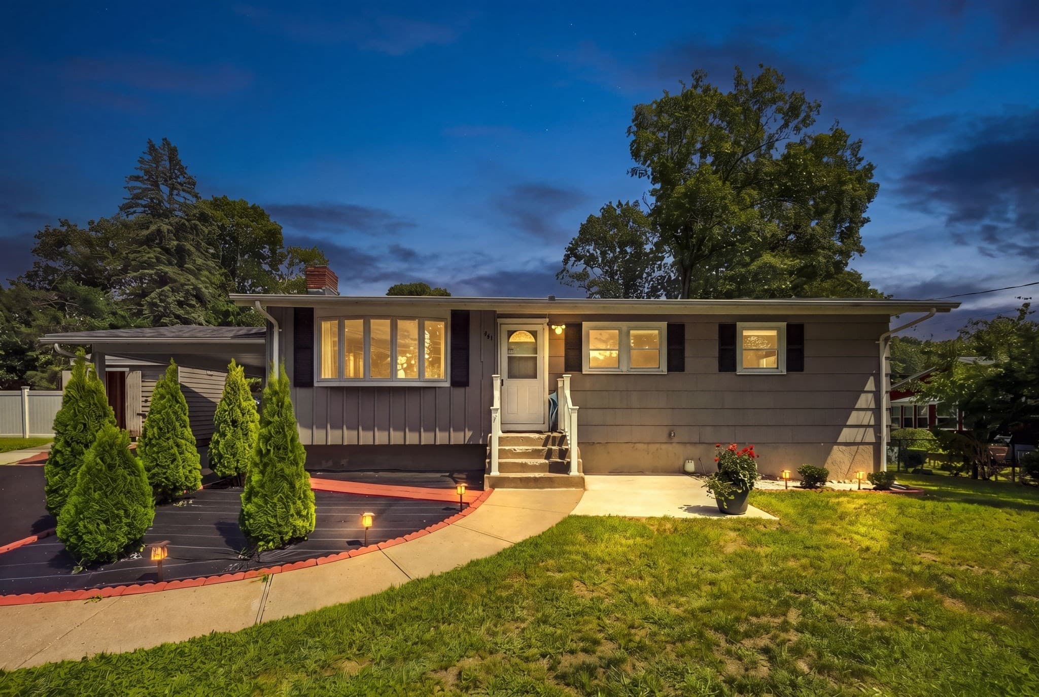 Single Family Residence at 401 Turnpike St, Stoughton MA 02072, Stoughton, photo 2 of 35