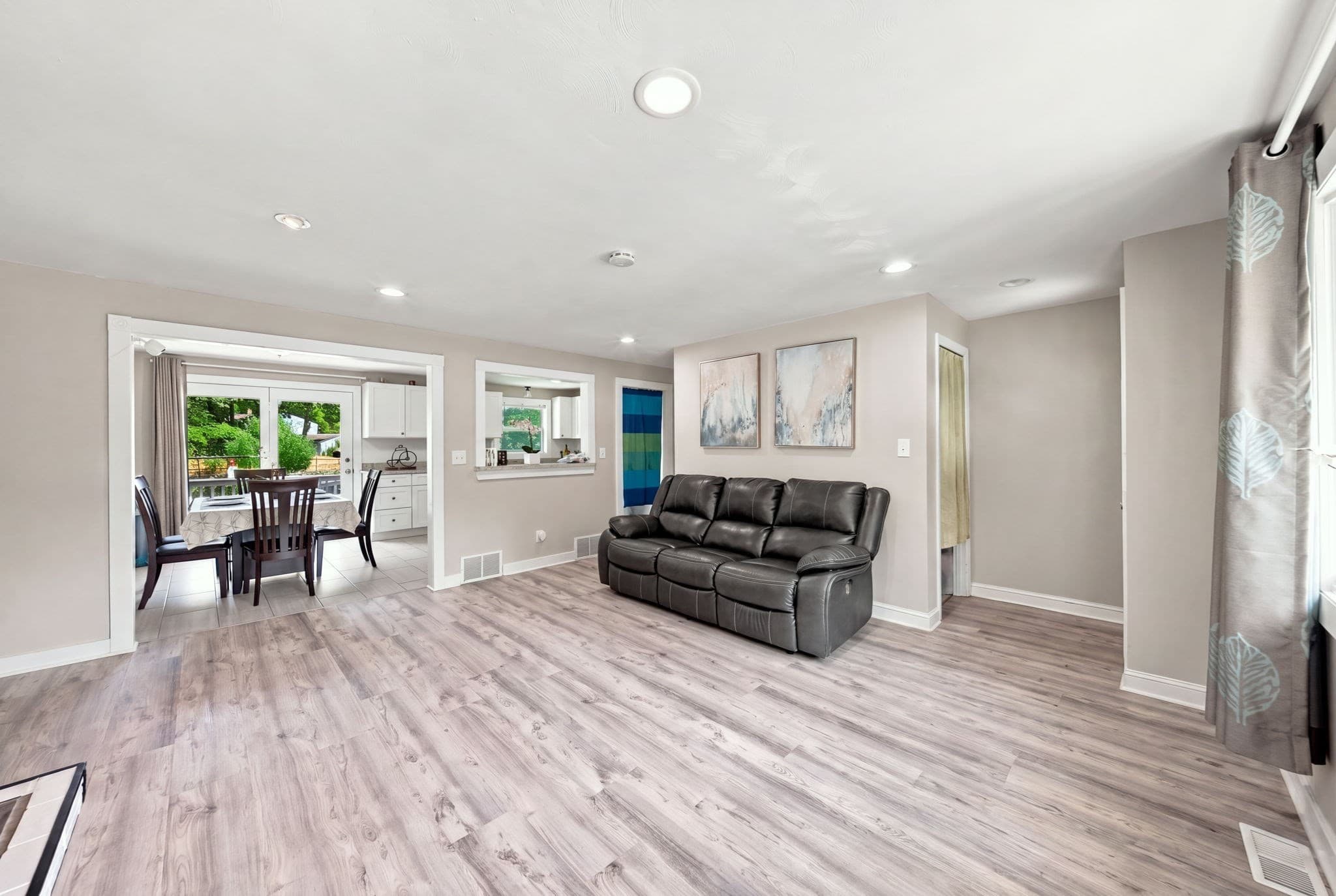 Single Family Residence at 401 Turnpike St, Stoughton MA 02072, Stoughton, photo 5 of 35