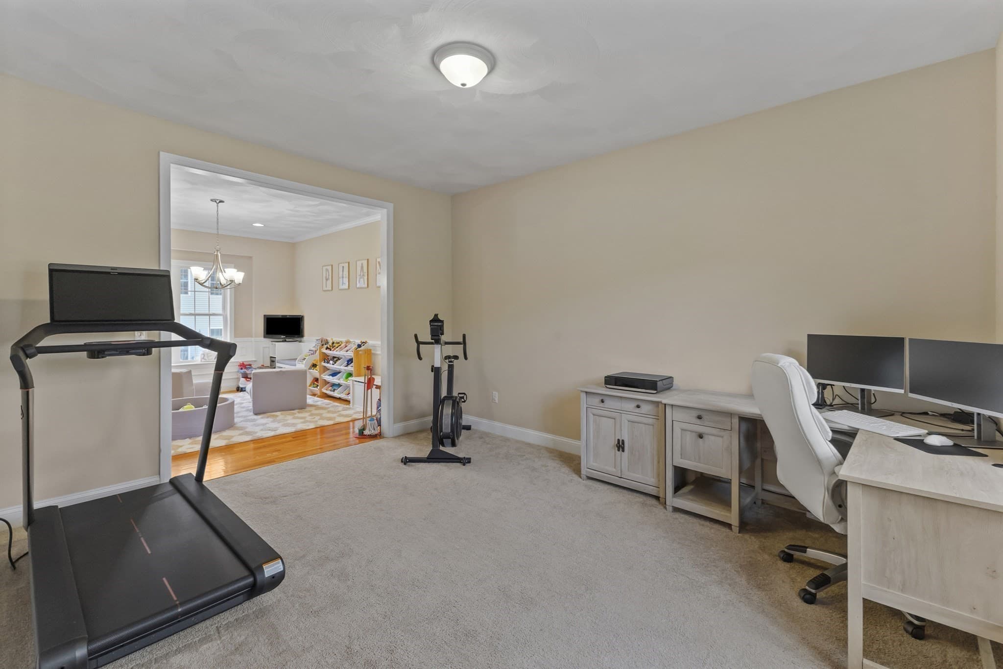 Single Family Residence at 22 W Ledge Rd, Clinton MA 01510, Clinton, photo 7 of 36