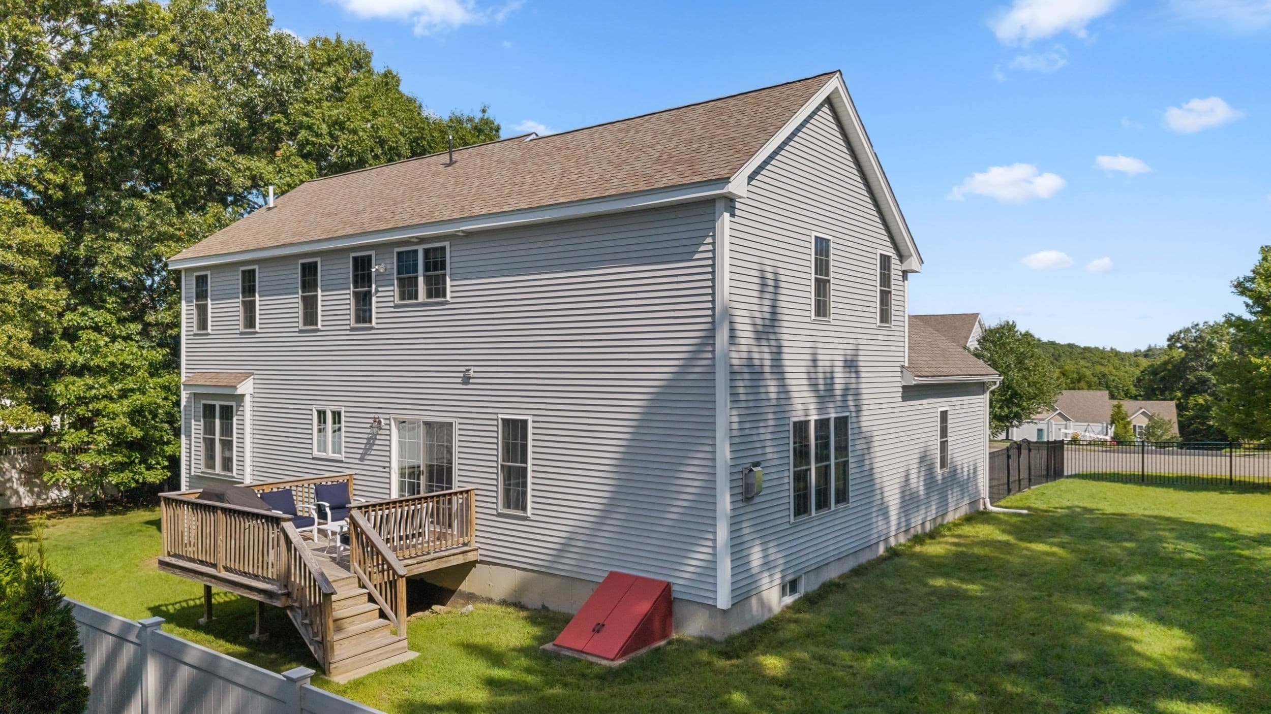 Single Family Residence at 22 W Ledge Rd, Clinton MA 01510, Clinton, photo 31 of 36