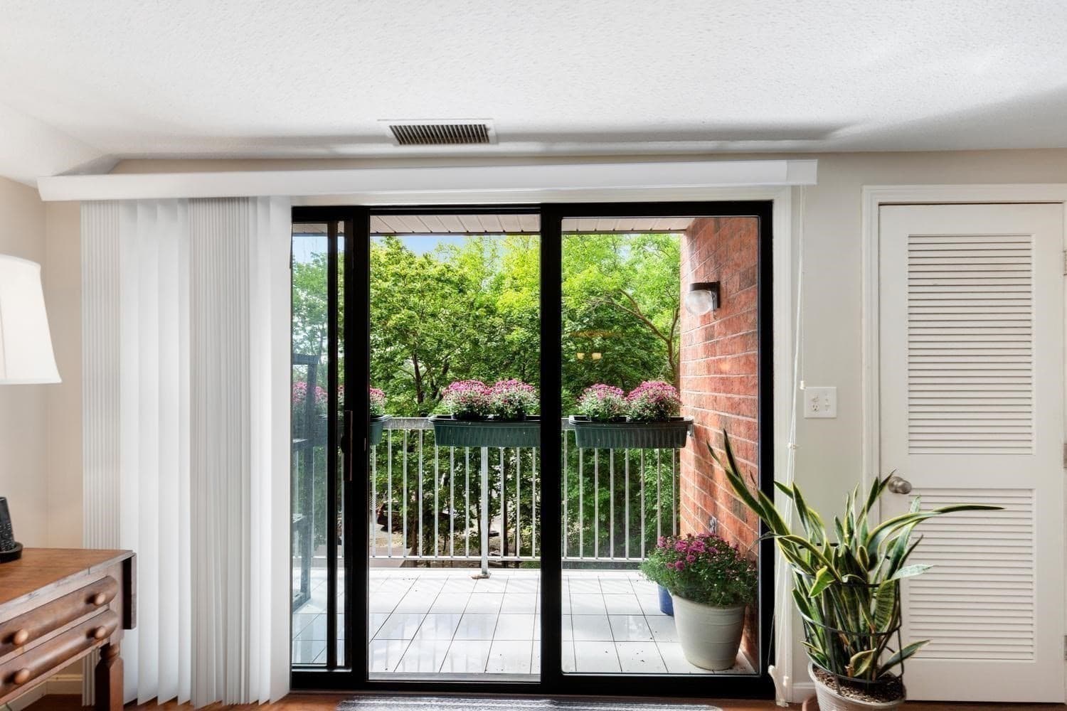 Condominium at 8 9th # 411, Medford MA 02155, Medford, photo 15 of 33