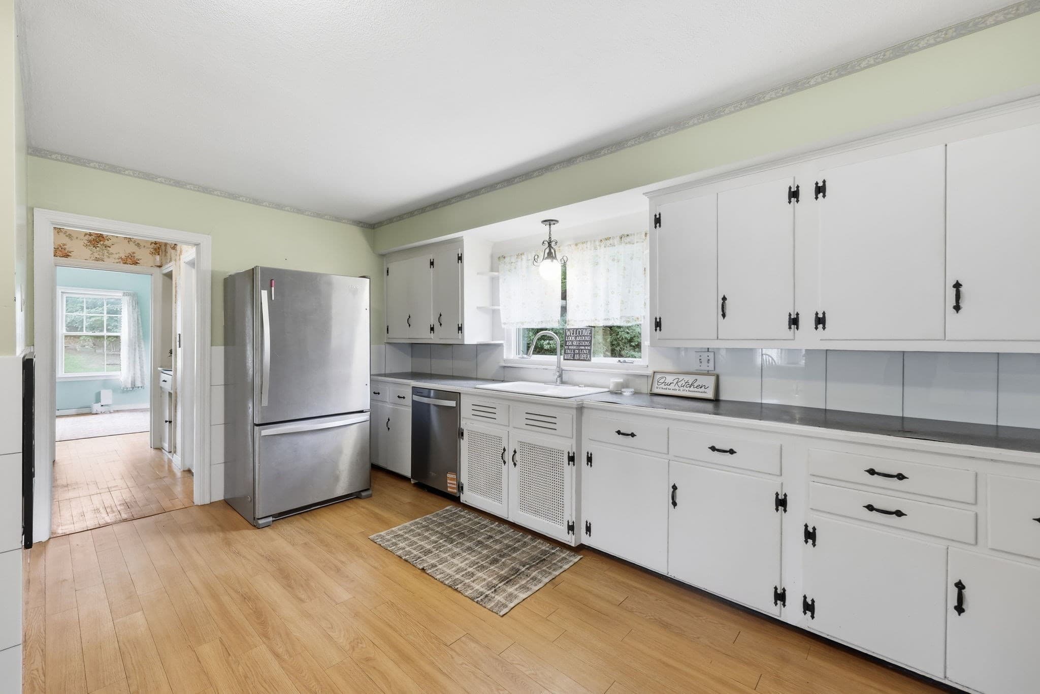 Single Family Residence at 63 Goodwin St, Springfield MA 01151, Springfield, photo 3 of 42