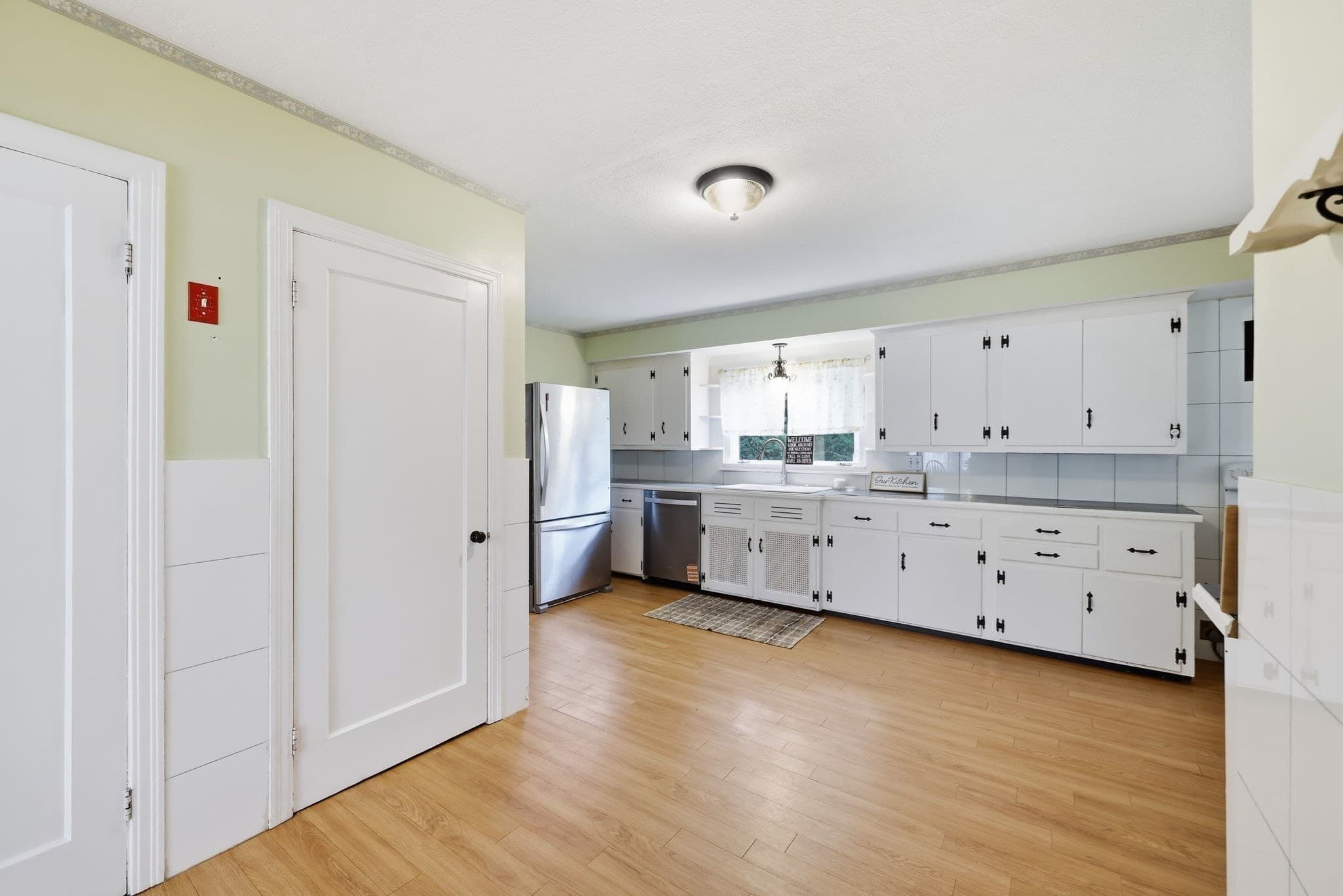 Single Family Residence at 63 Goodwin St, Springfield MA 01151, Springfield, photo 5 of 42