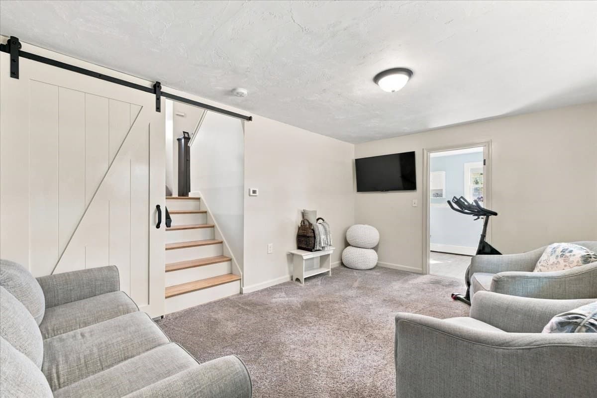 Single Family Residence at 3 Copper Beech Dr, Kingston MA 02364, Kingston, photo 27 of 37