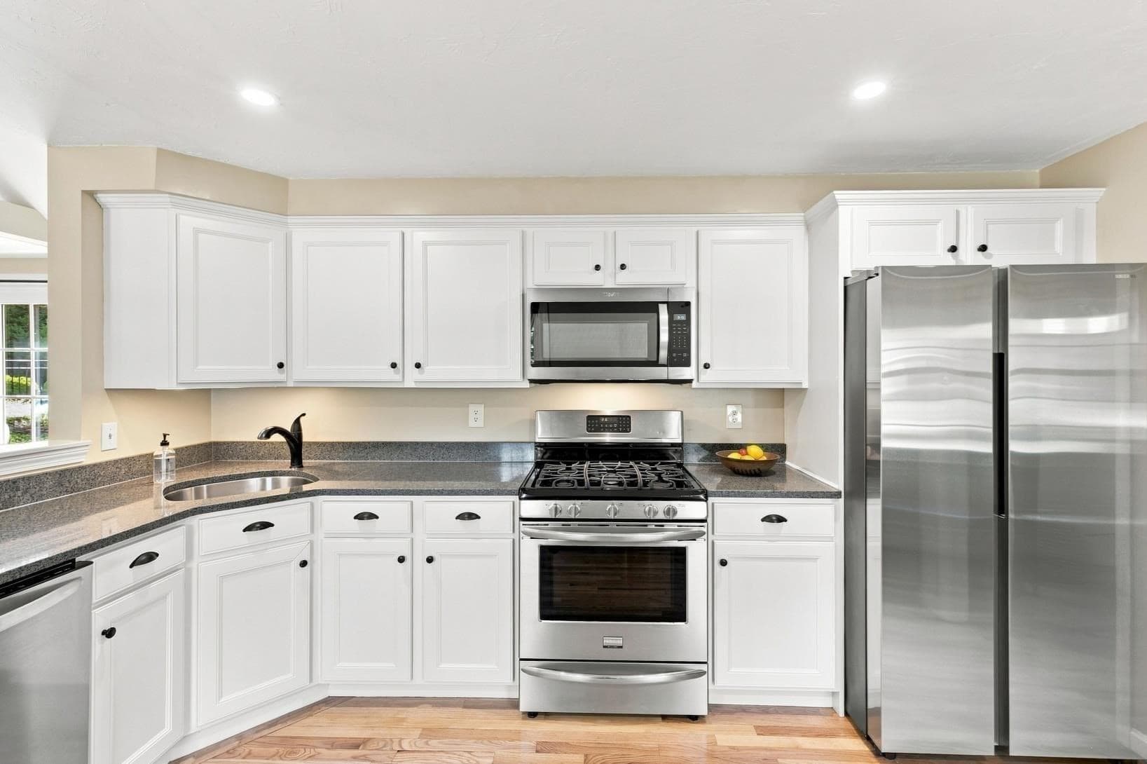 Single Family Residence at 3 Copper Beech Dr, Kingston MA 02364, Kingston, photo 16 of 37