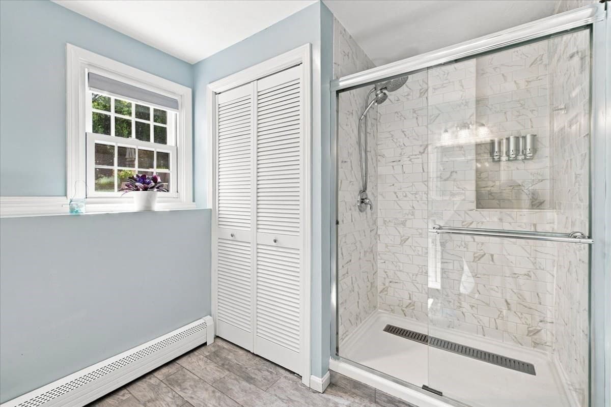 Single Family Residence at 3 Copper Beech Dr, Kingston MA 02364, Kingston, photo 29 of 37