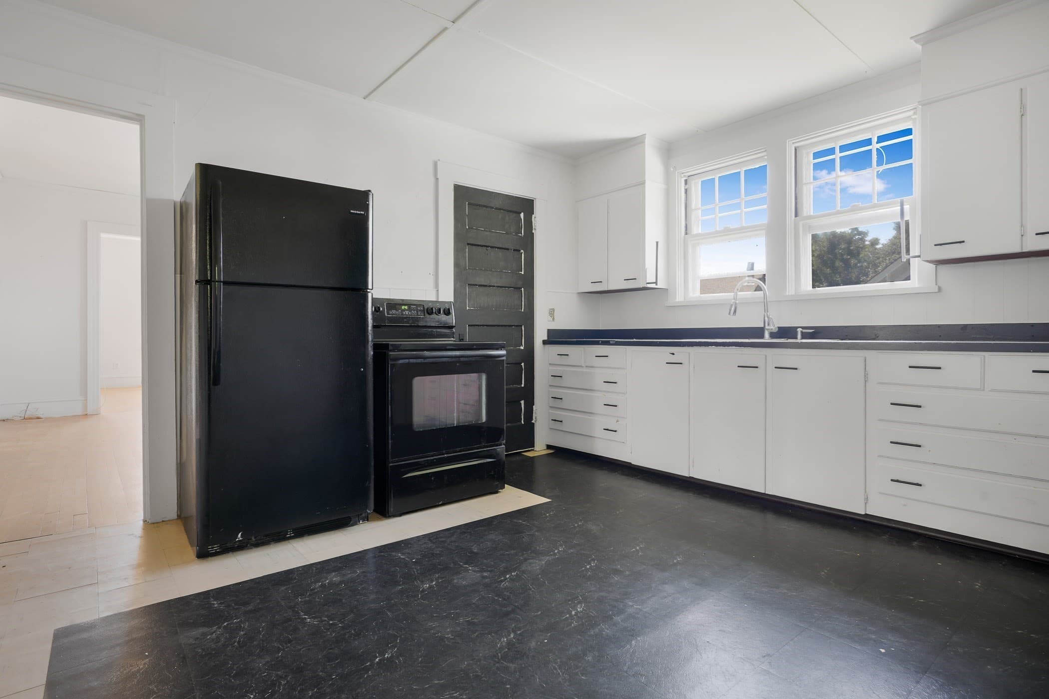 3 Family at 692 Walnut St, Fall River MA 02720, Fall River, photo 22 of 39