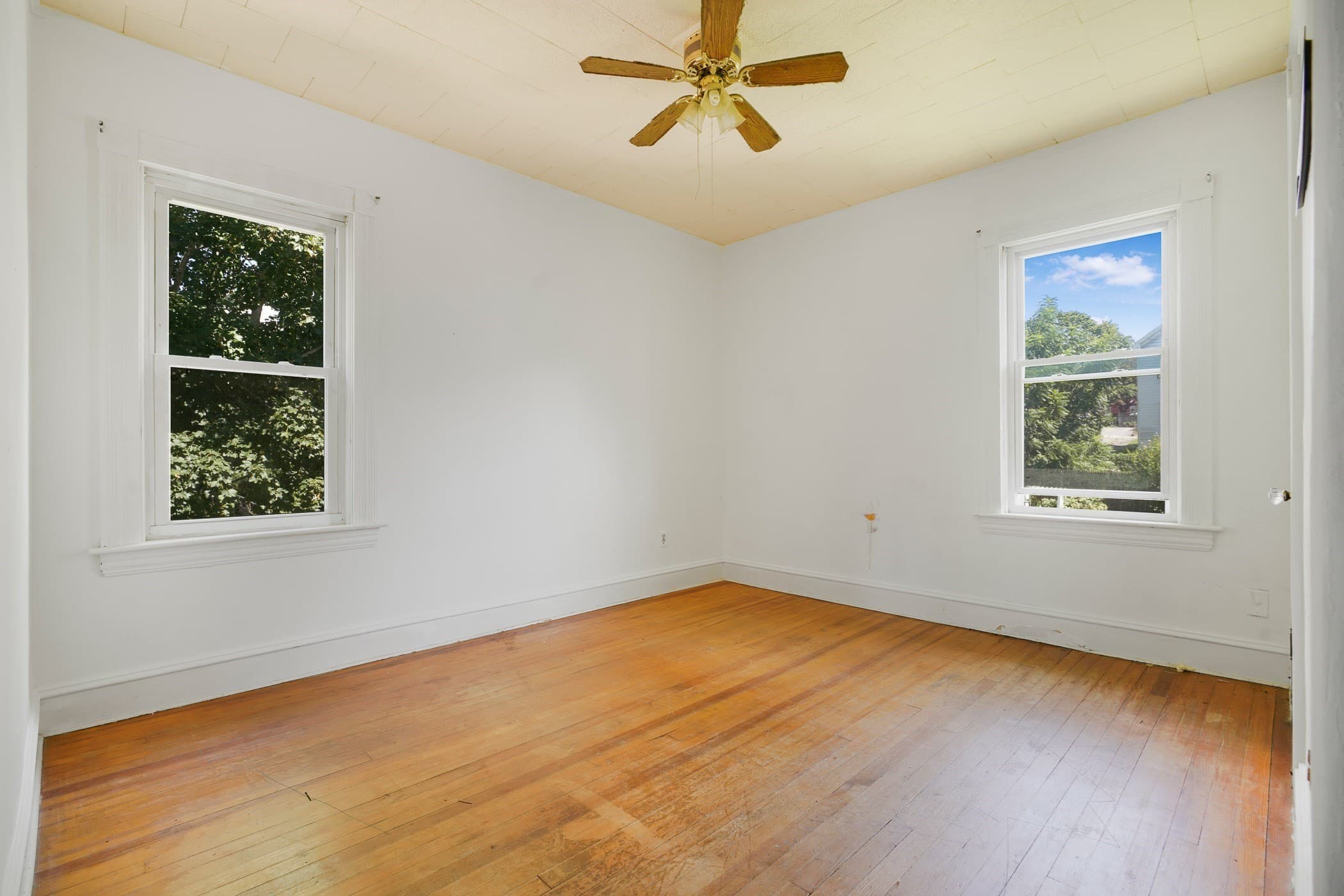 3 Family at 692 Walnut St, Fall River MA 02720, Fall River, photo 24 of 39