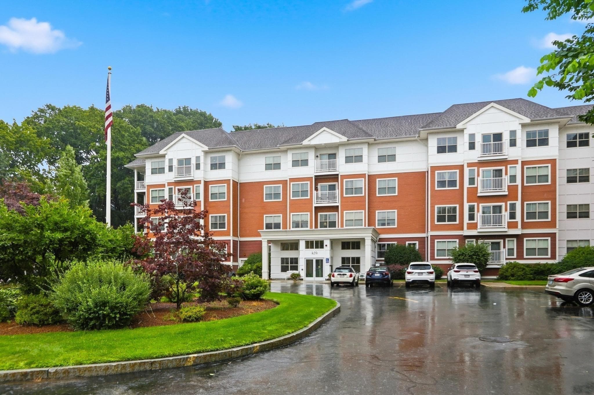Condominium at 250 Main St. # 108B, Hudson MA 01749, Hudson, photo 2 of 40