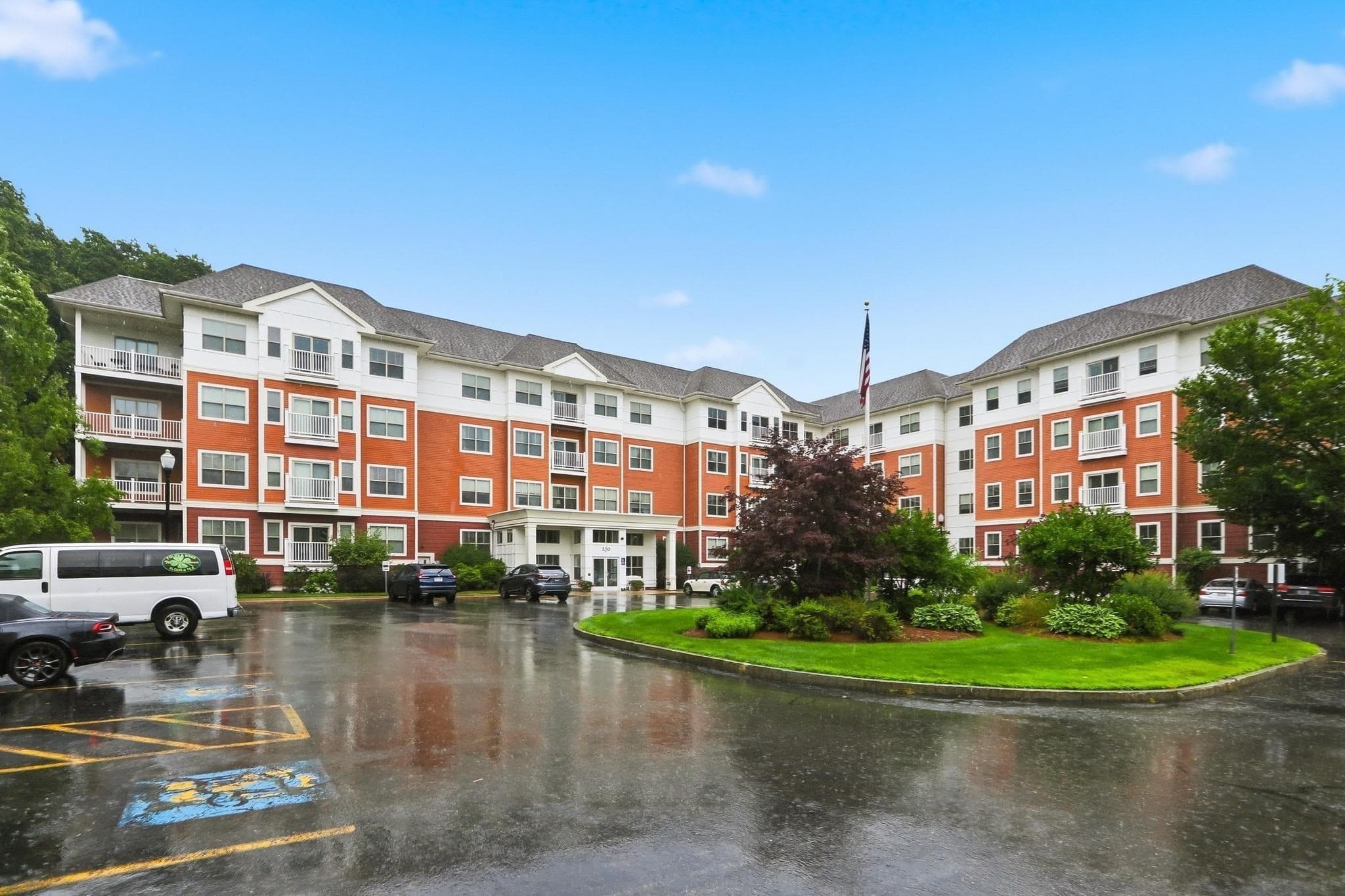 Condominium at 250 Main St. # 108B, Hudson MA 01749, Hudson, photo 3 of 40