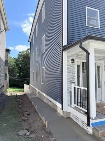 3 Family - 3 Units Up/Down at 9 Maxwell, Worcester MA 01607, Worcester, photo 2 of 31