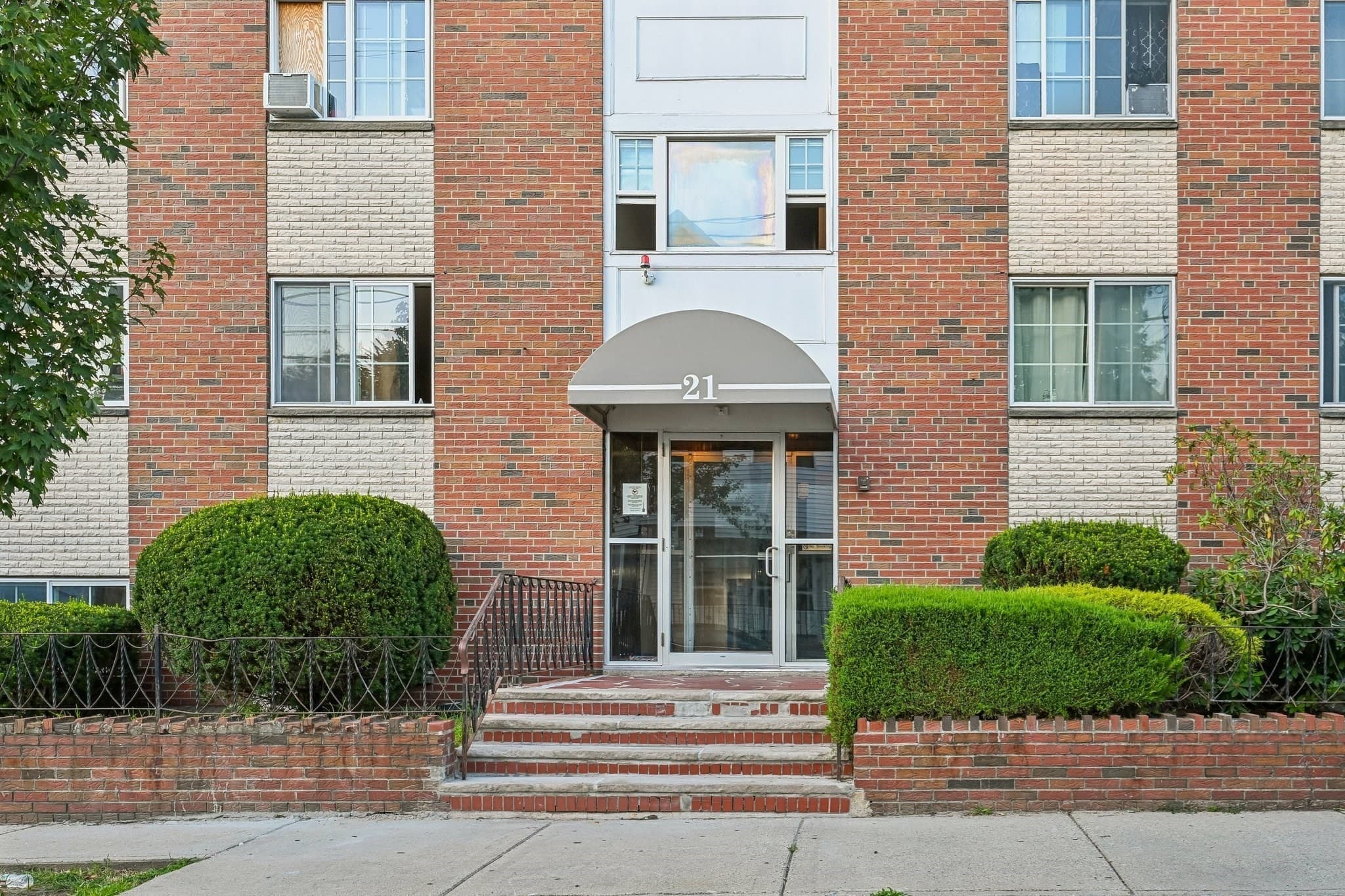 Condominium at 21 Staples Ave # 23, Everett MA 02149, Everett, photo 3 of 21