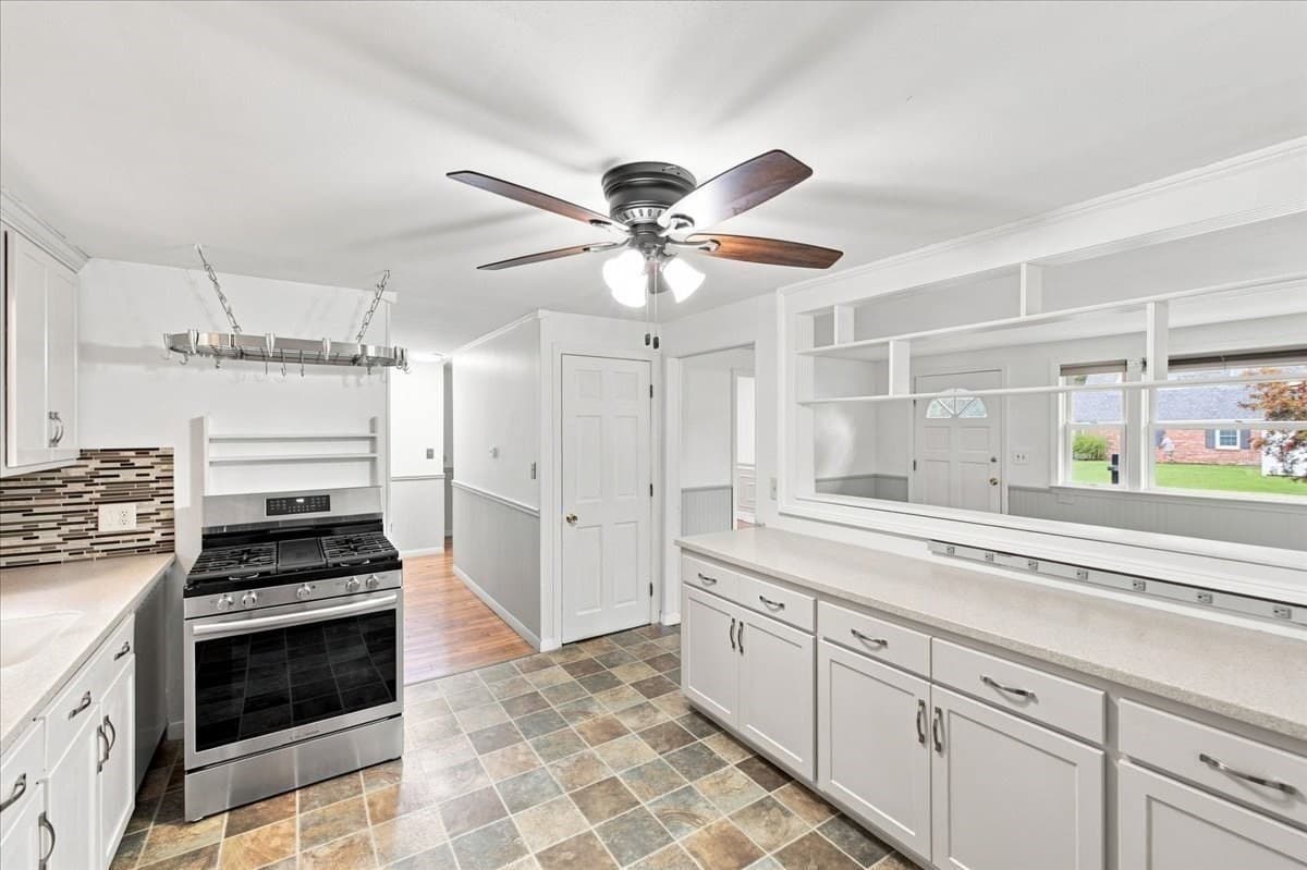 Single Family Residence at 8 Cross St, Halifax MA 02338, Halifax, photo 8 of 42