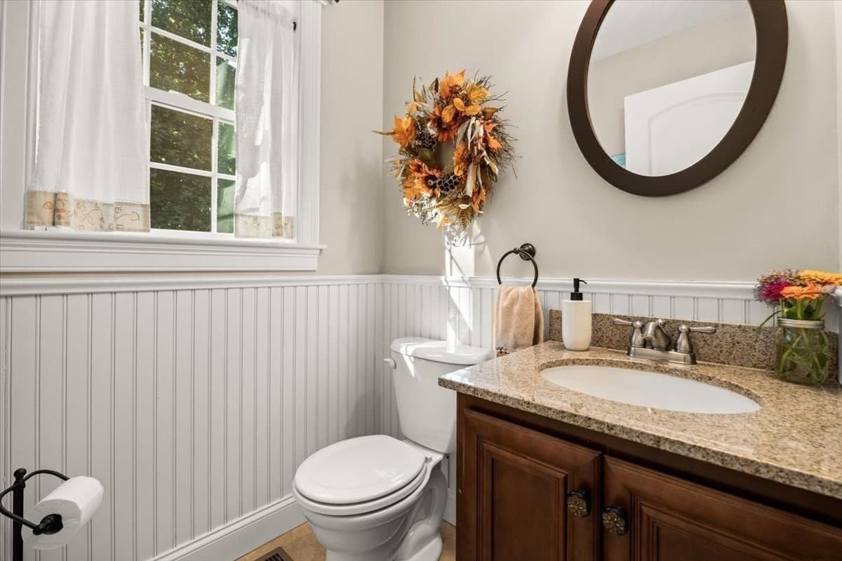 Condominium at 11 Cassidy Place # 11, Bridgewater MA 02324, Bridgewater, photo 13 of 32