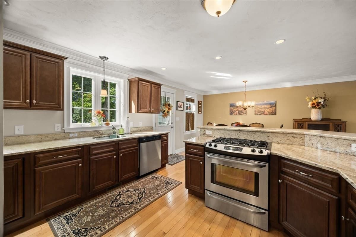 Condominium at 11 Cassidy Place # 11, Bridgewater MA 02324, Bridgewater, photo 7 of 32
