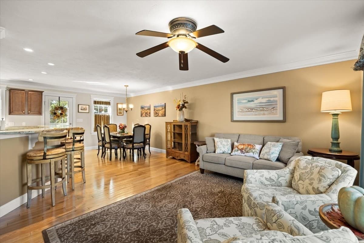 Condominium at 11 Cassidy Place # 11, Bridgewater MA 02324, Bridgewater, photo 3 of 32