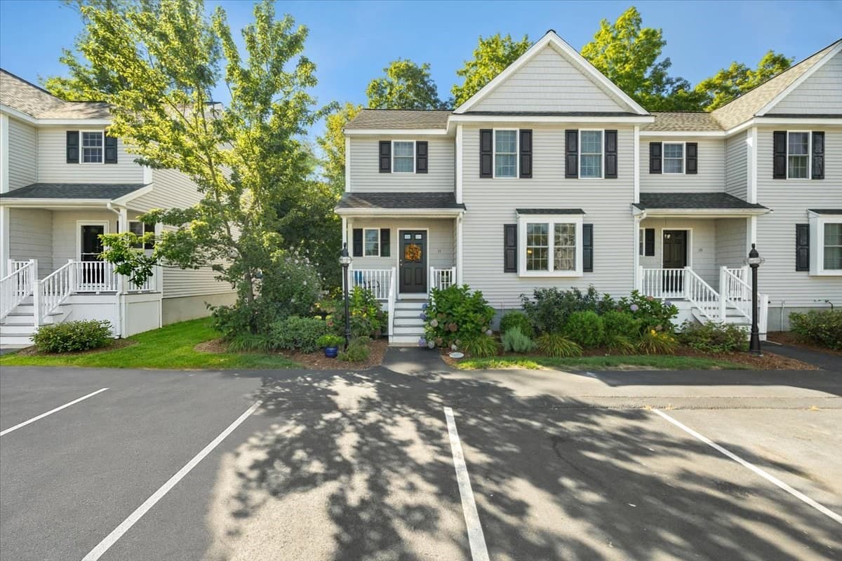 11 Cassidy Place # 11, Bridgewater MA 02324