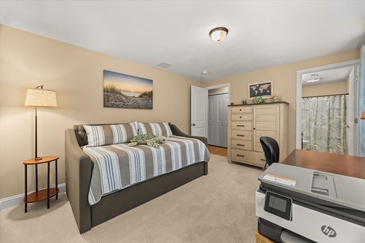 Condominium at 11 Cassidy Place # 11, Bridgewater MA 02324, Bridgewater, photo 15 of 32