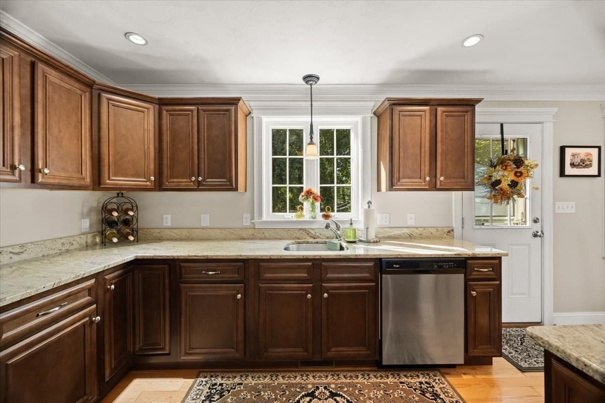 Condominium at 11 Cassidy Place # 11, Bridgewater MA 02324, Bridgewater, photo 8 of 32