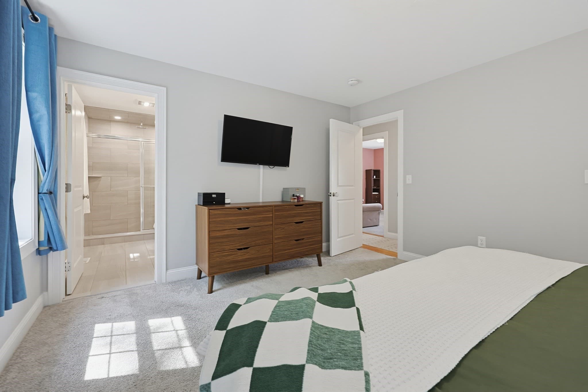 Single Family Residence at 70 Henrietta Way, Taunton MA 02780, Taunton, photo 24 of 40