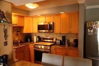 Condominium at 685 Oak Street # 5, Brockton MA 02301, Brockton, photo 4 of 9