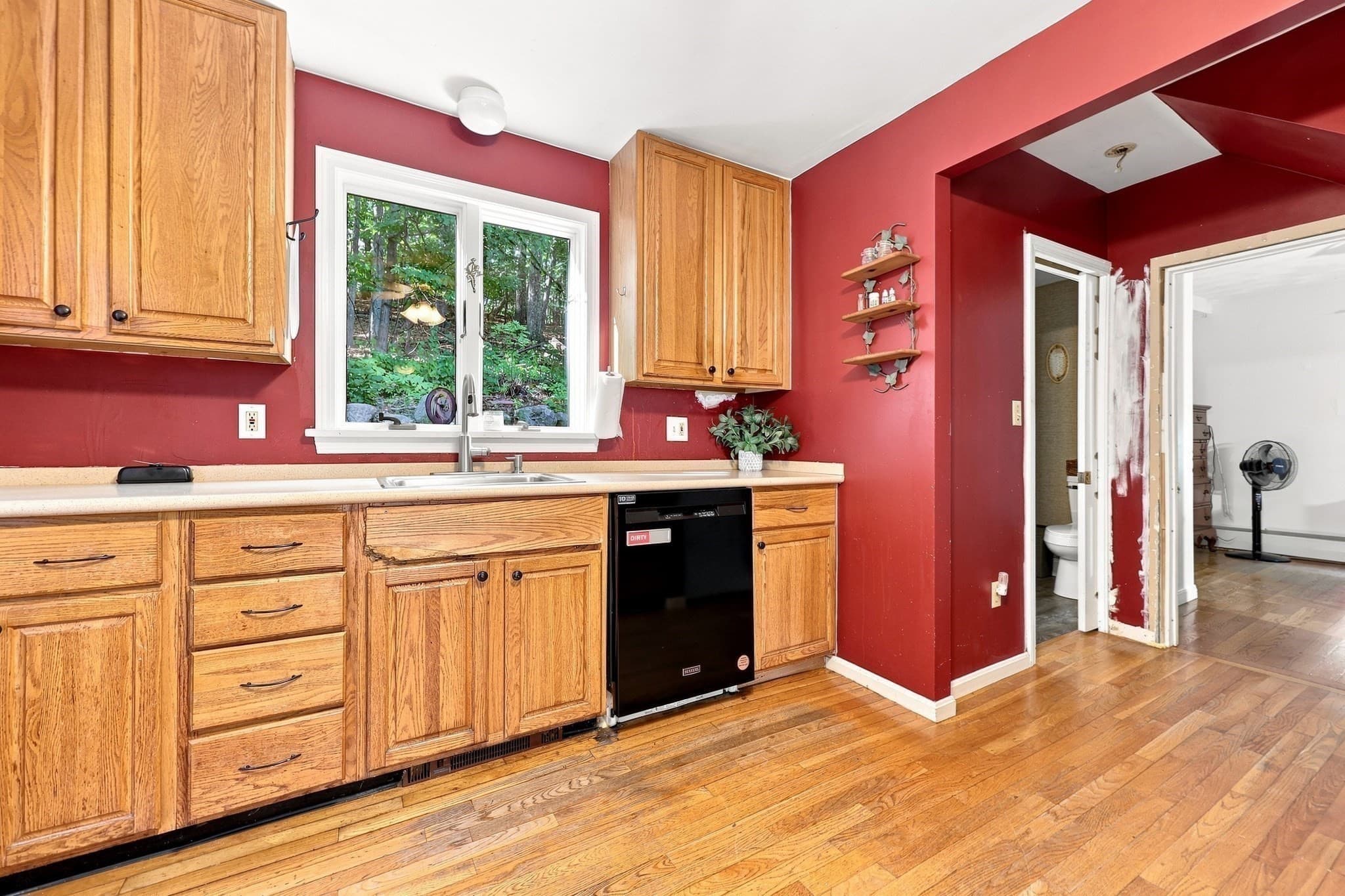 Single Family Residence at 79 Waverly Rd, Woburn MA 01801, Woburn, photo 8 of 37