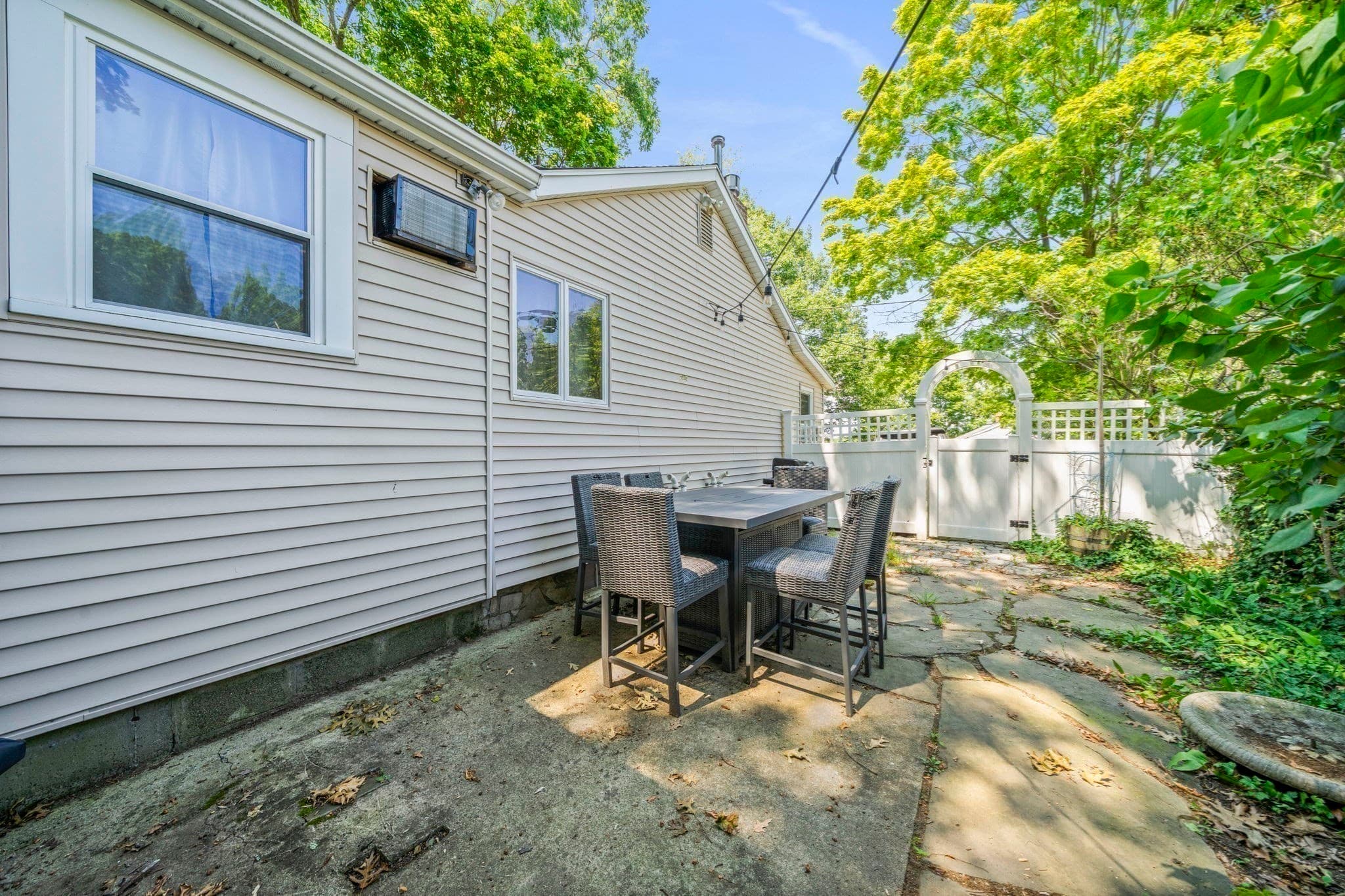 Single Family Residence at 15 Morningside Path, Weymouth MA 02189, photo 23 of 38