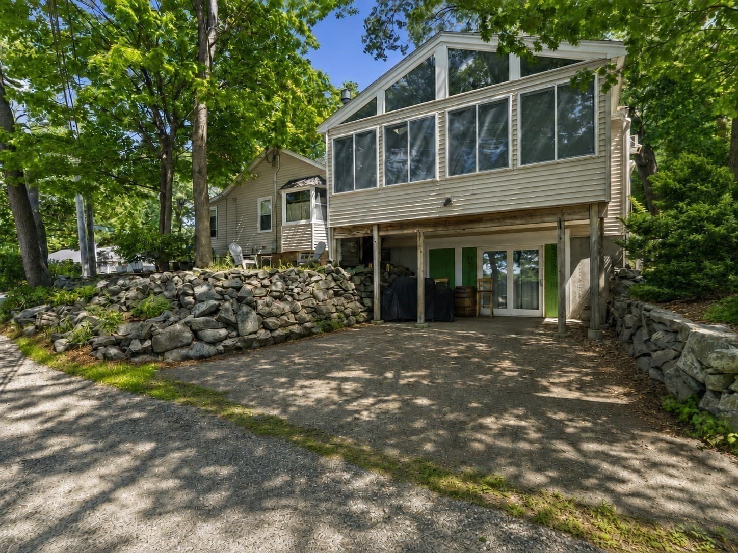 Single Family Residence at 15 Morningside Path, Weymouth MA 02189, photo 5 of 38
