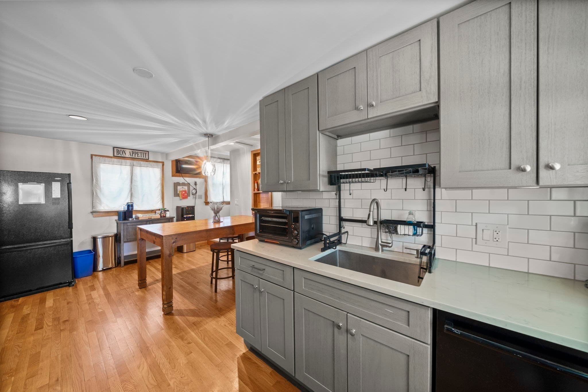 Single Family Residence at 15 Morningside Path, Weymouth MA 02189, photo 8 of 38