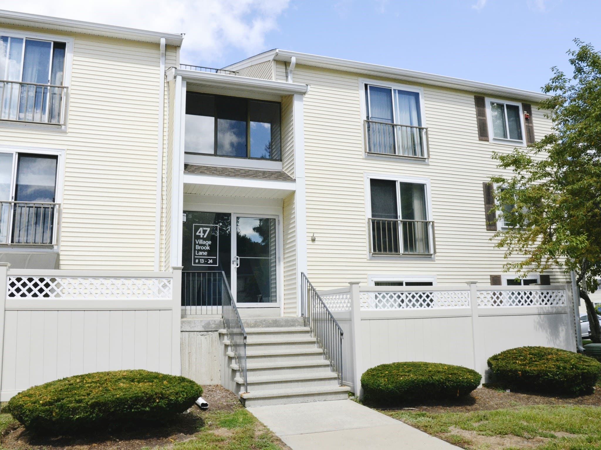 Condominium at 47 Village Brook Ln # 14, Natick MA 01760, Natick, photo 2 of 17