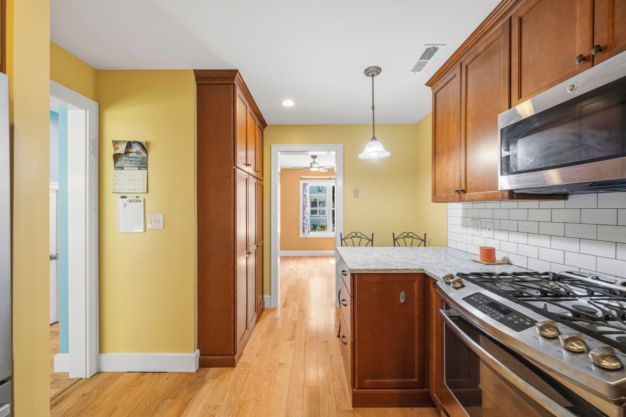 Condominium at 17 Walnut Court # 17, Rockland MA 02370, Rockland, photo 8 of 36